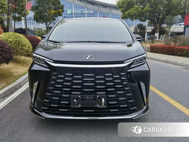 Lexus LM id 4259685 из Китая 9