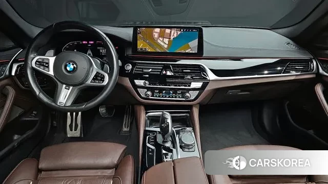 BMW 5 Series (G30) id 3053821 из Кореи 17