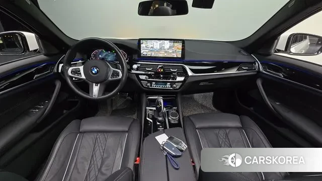 BMW 5 Series (G30) id 3555549 из Кореи 17