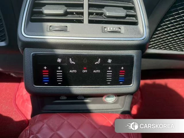 Audi A6L id 4241598 из Китая 18