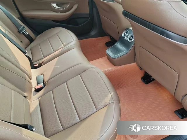 Mercedes-Benz E-class id 4256830 из Китая 19