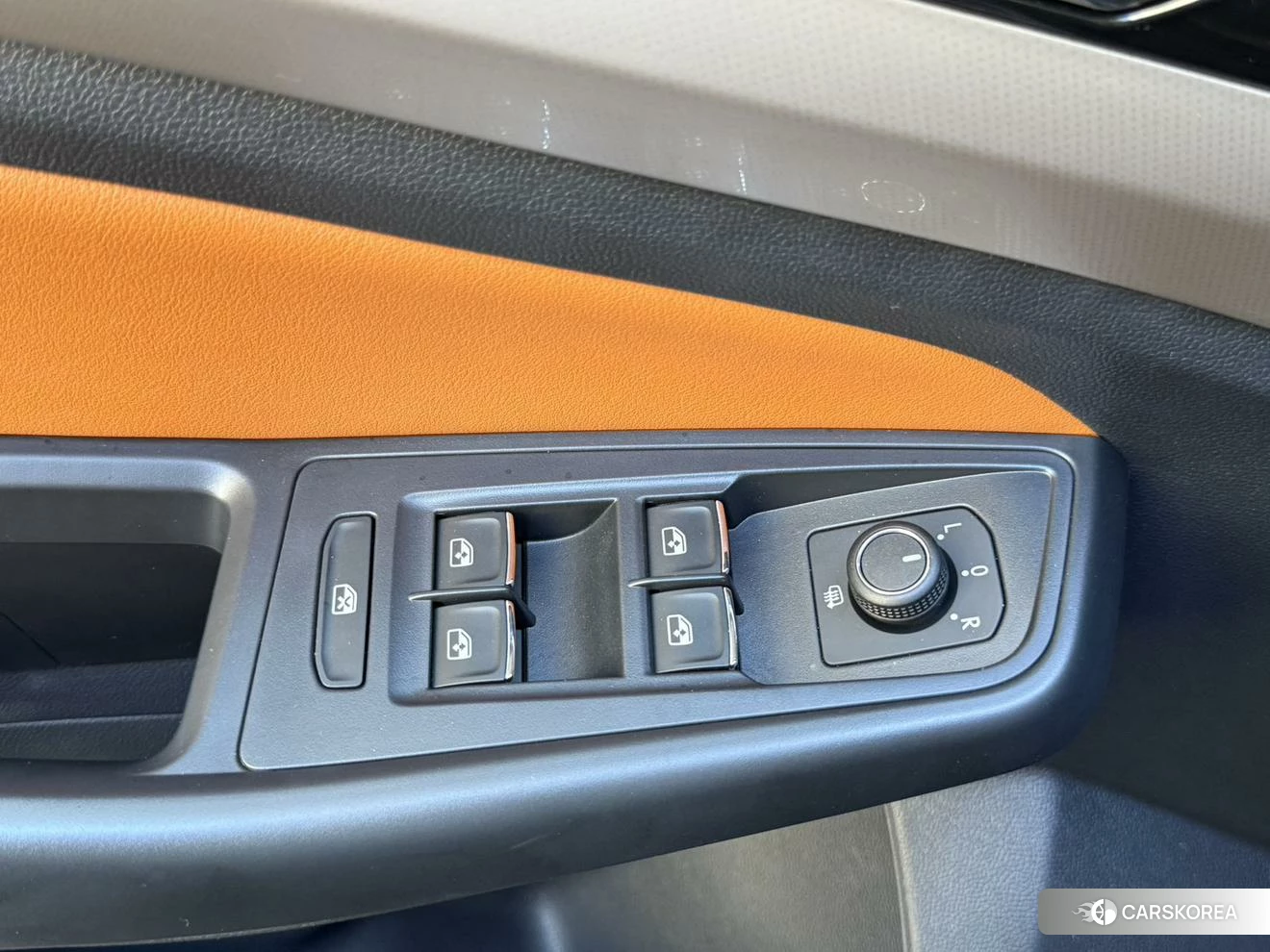 Volkswagen Bora id 4498629 из Китая 23