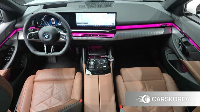 BMW 5 Series (G60) id 4468394 из Кореи 30