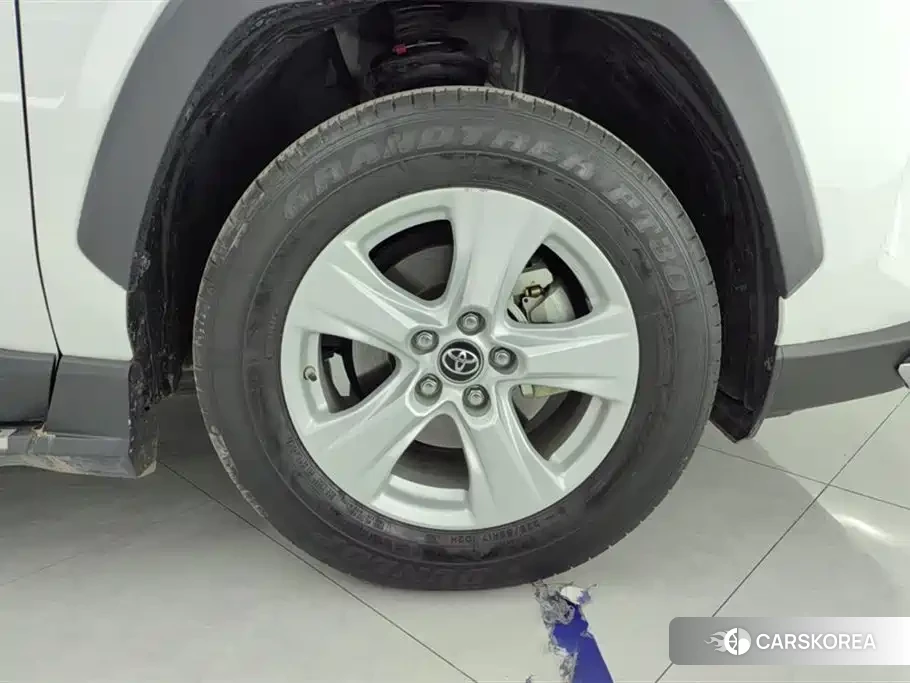 Toyota RAV4 id 4644400 из Китая 13