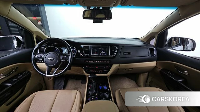 Kia The New Carnival id 3813971 из Кореи 18