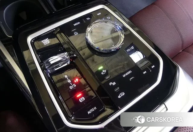 BMW 7 Series (G70) id 3327239 из Кореи 17