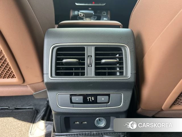 Audi Q5L id 4272489 из Китая 18