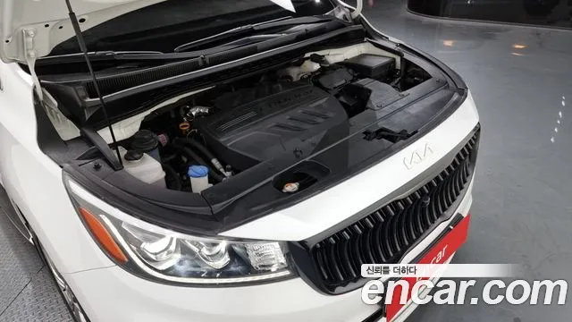 Kia The New Carnival id 2405321 из Кореи 17