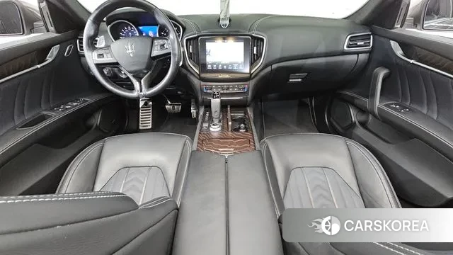 Maserati Ghibli id 3367728 из Кореи 17