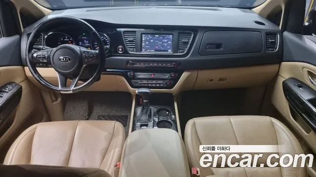 Kia The New Carnival id 2495801 из Кореи 17