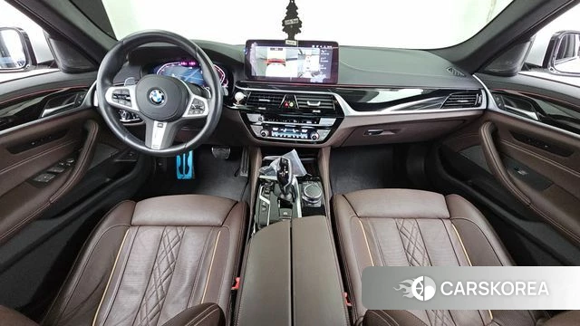 BMW 5 Series (G30) id 4560873 из Кореи 28