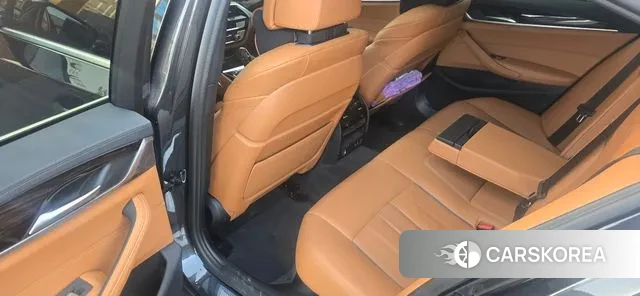 BMW 5 Series (G30) id 3660699 из Кореи 17