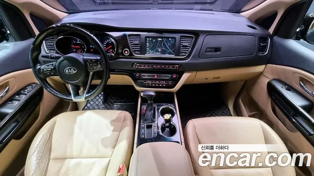 Kia The New Carnival id 2695735 из Кореи 17