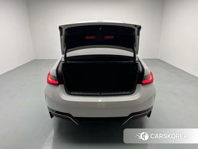BMW i3 id 4314779 из Китая 17