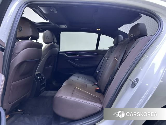 BMW 5 series PHEV id 4297257 из Китая 8