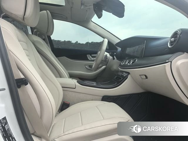 Mercedes-Benz E-class id 4263722 из Китая 17