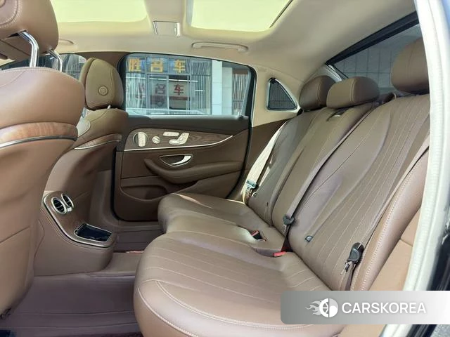 Mercedes-Benz E-class id 4291256 из Китая 7