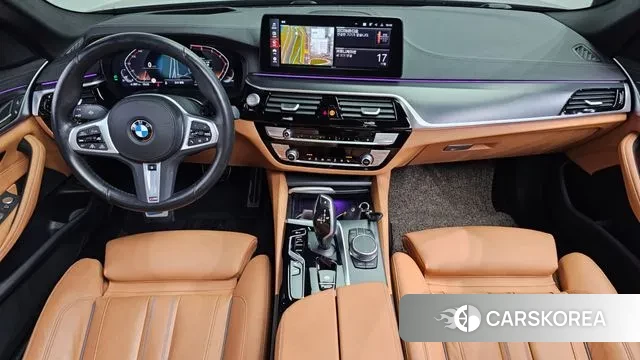 BMW 5 Series (G30) id 3372463 из Кореи 17