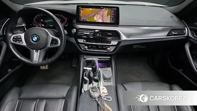 BMW 5 Series (G30) id 3752213 из Кореи 17