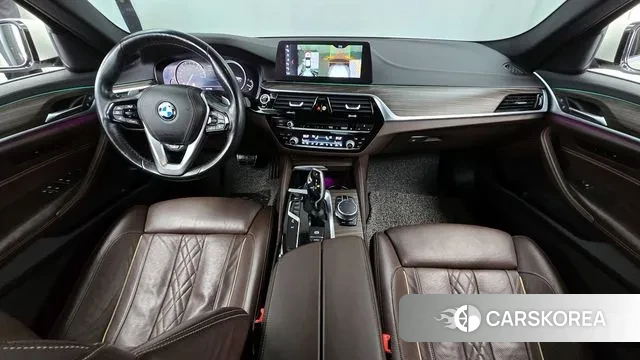 BMW 5 Series (G30) id 3460349 из Кореи 17