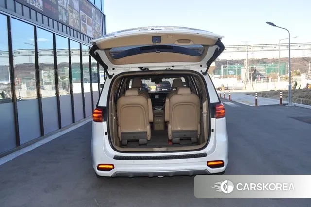 Kia The New Carnival id 3541663 из Кореи 17