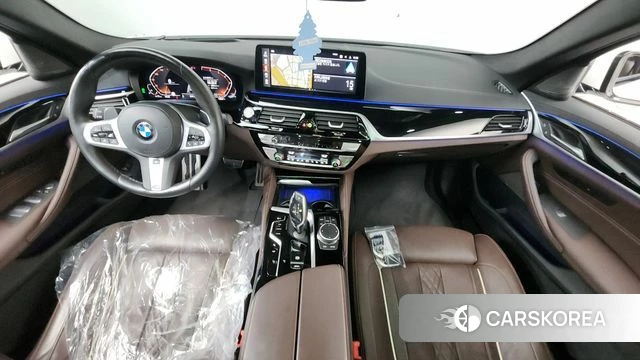 BMW 5 Series (G30) id 4456854 из Кореи 17
