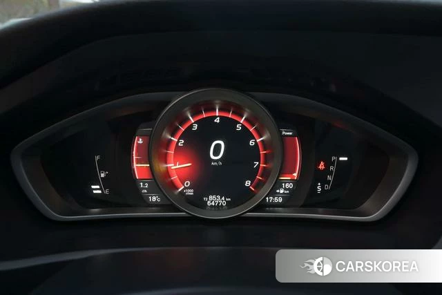 Volvo V40 id 4210924 из Китая 21