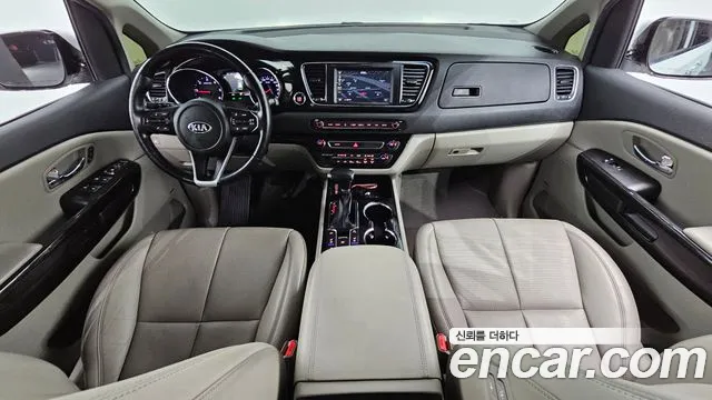 Kia The New Carnival id 2704951 из Кореи 17