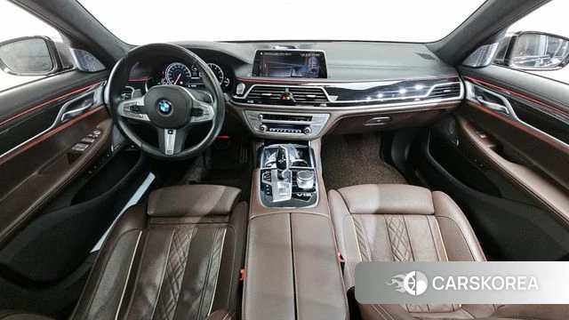 BMW 7 Series (G11) id 4615045 из Кореи 17