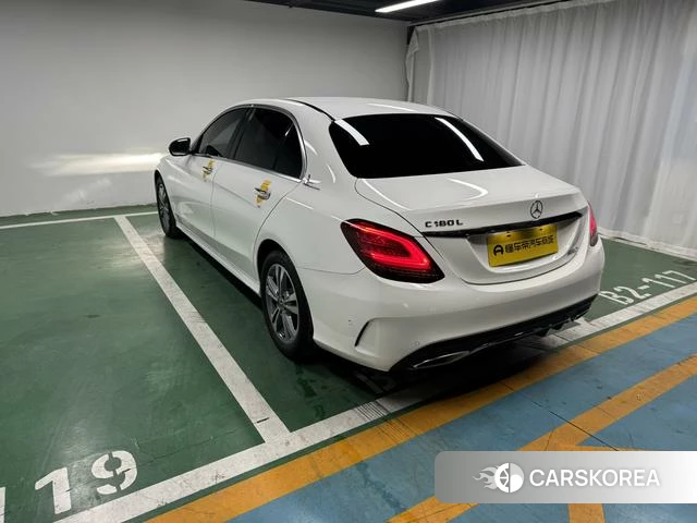 Mercedes-Benz Class C id 4235408 из Китая 17