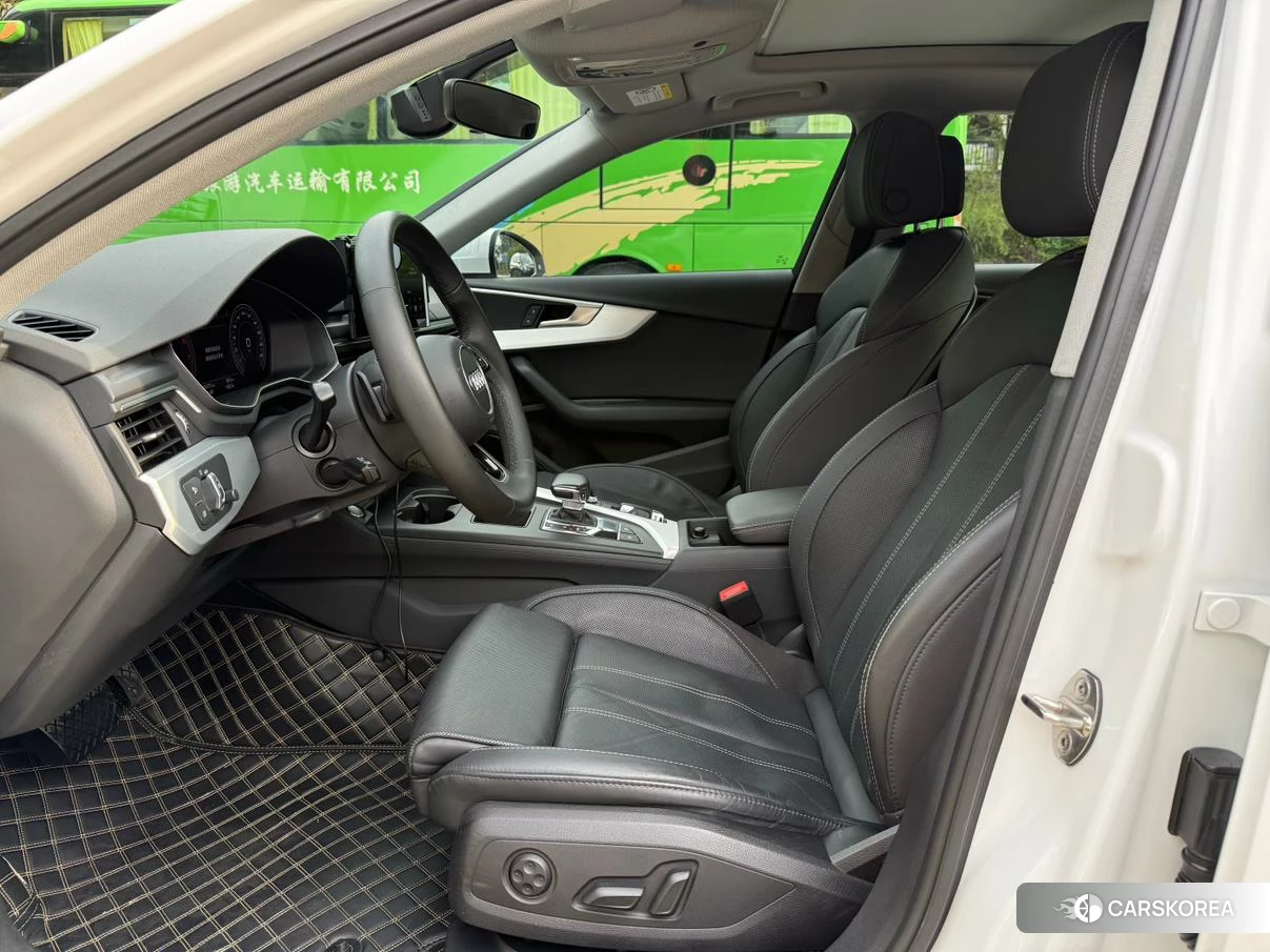 Audi A4L id 4461351 из Китая 10