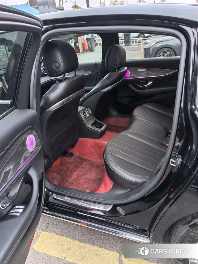 Mercedes-Benz E-class id 4272343 из Китая 12