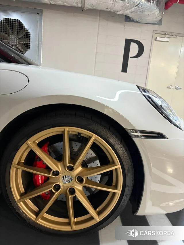 Porsche 911(992) id 4464545 из Кореи 13