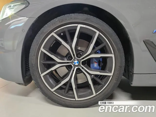 BMW 5 Series (G30) id 2864312 из Кореи 17