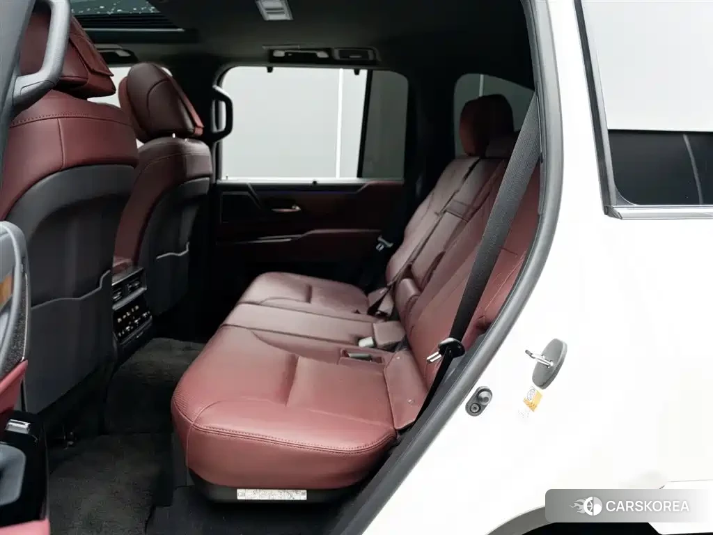 Lexus LX id 4547971 из Китая 16