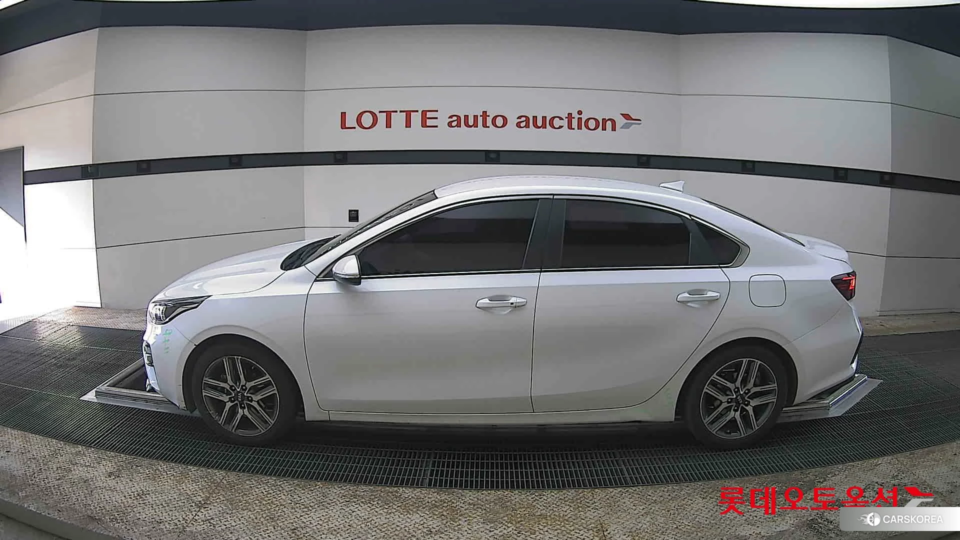 Kia K3 id 3882153 из Кореи 33