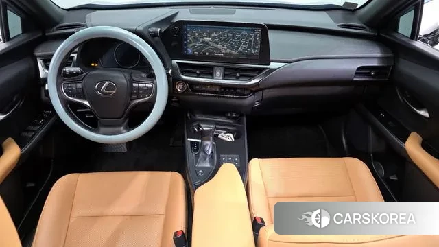 Lexus UX250h id 3769901 из Кореи 17