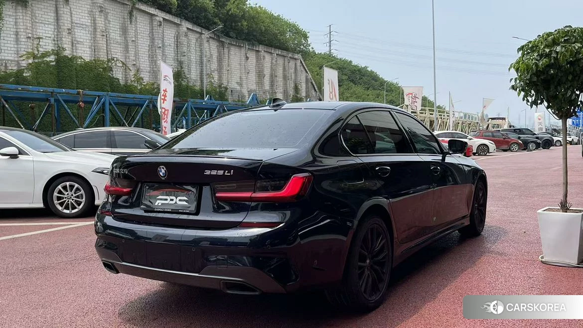 BMW 3 series id 4452983 из Китая 12