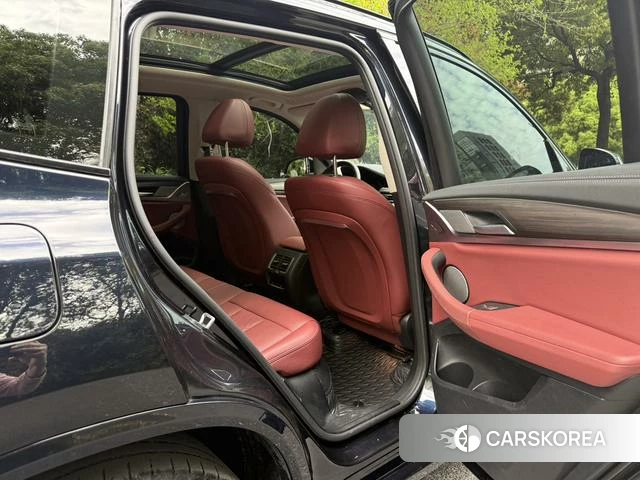 BMW X3 id 4297479 из Китая 8