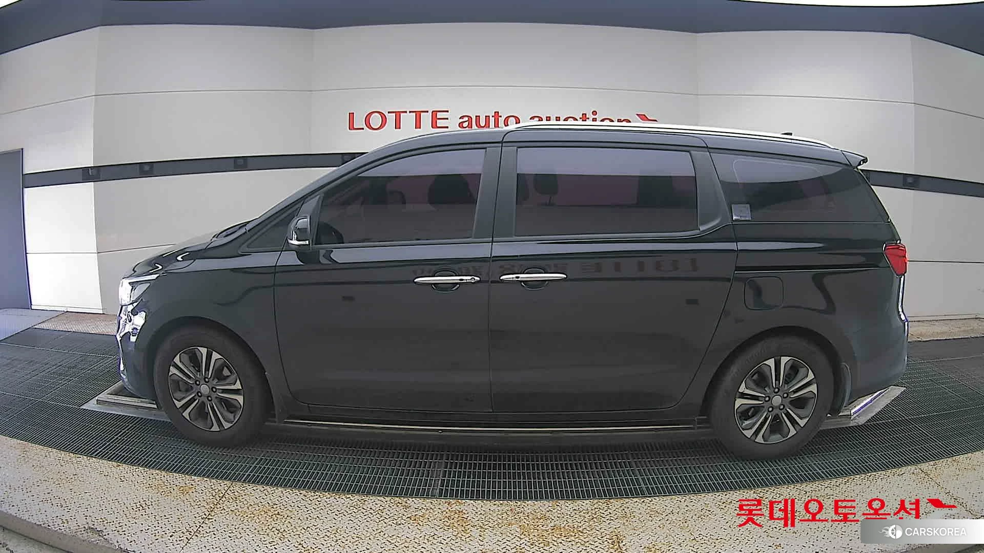 Kia Carnival id 4664326 из Кореи 35
