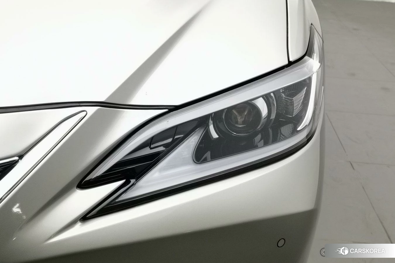 Lexus ES id 4479318 из Китая 21