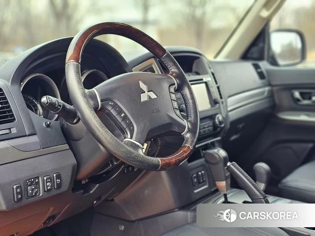Mitsubishi  Pajero (imported) id 4235867 из Китая 32