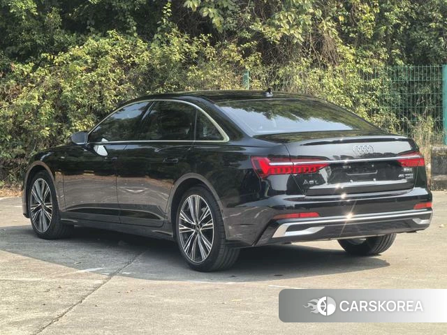 Audi A6L id 4278776 из Китая 17