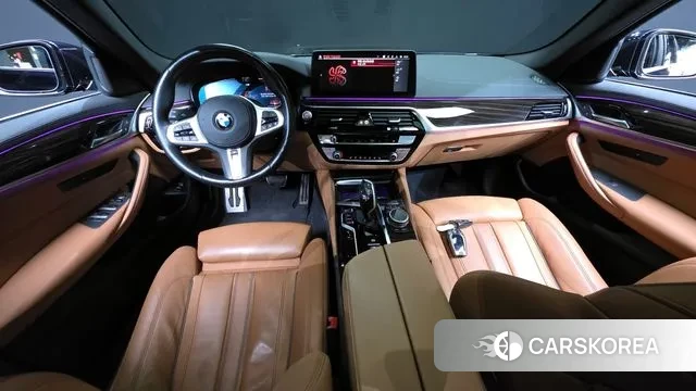 BMW 5 Series (G30) id 3416791 из Кореи 17