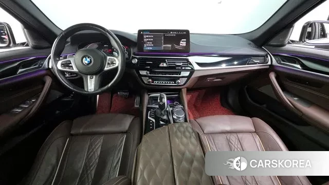 BMW 5 Series (G30) id 3054356 из Кореи 17