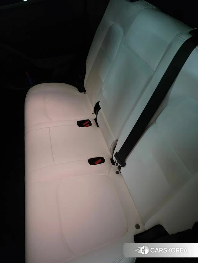 Tesla Model Y id 4494155 из Кореи 8