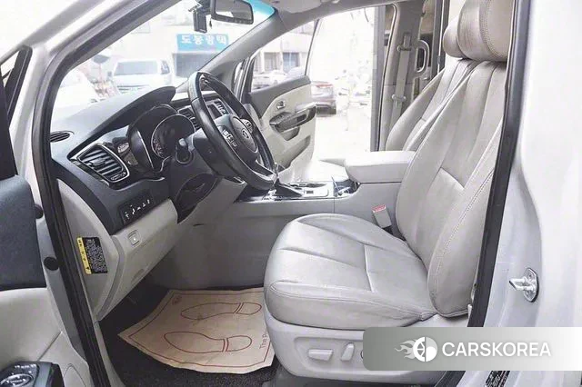 Kia The New Carnival id 2540402 из Кореи 17