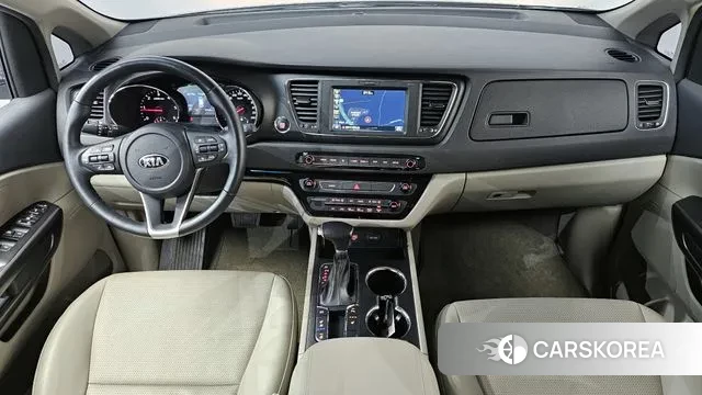 Kia The New Carnival id 3748338 из Кореи 17