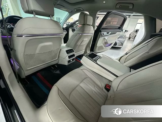 Audi A6L id 4307718 из Китая 7