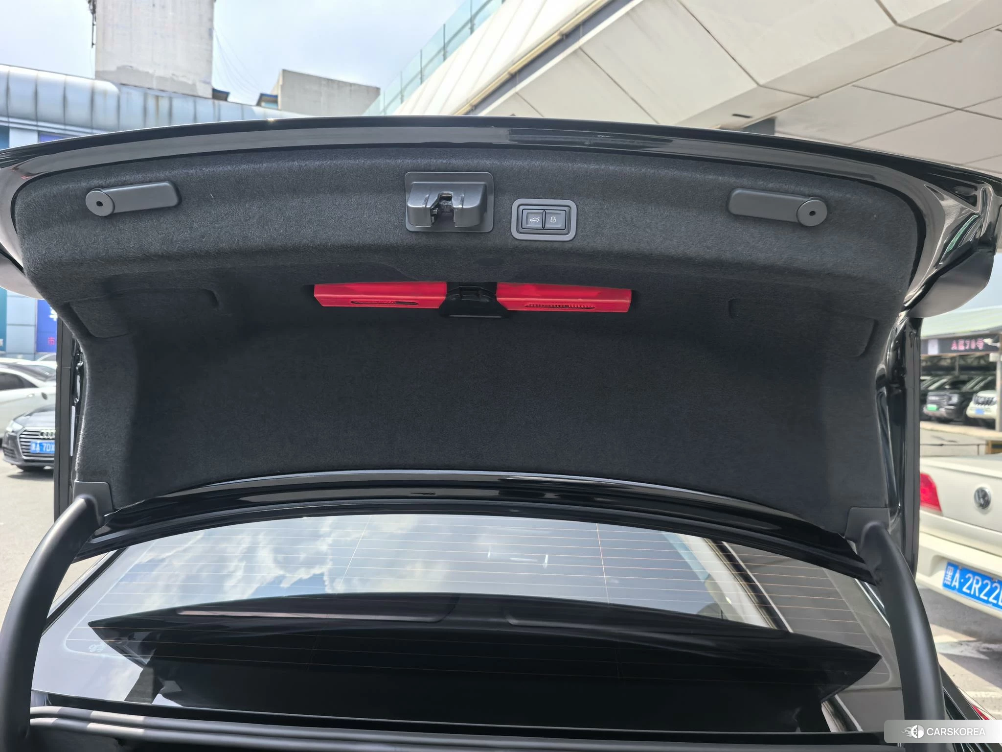 Audi A6L id 4515014 из Китая 13